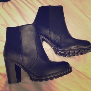 Women’s ankle boots